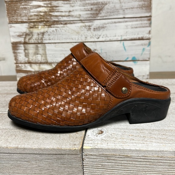 Ariat euc brown woven leather slip back convertible slip on mule clogs booties - Picture 8 of 12
